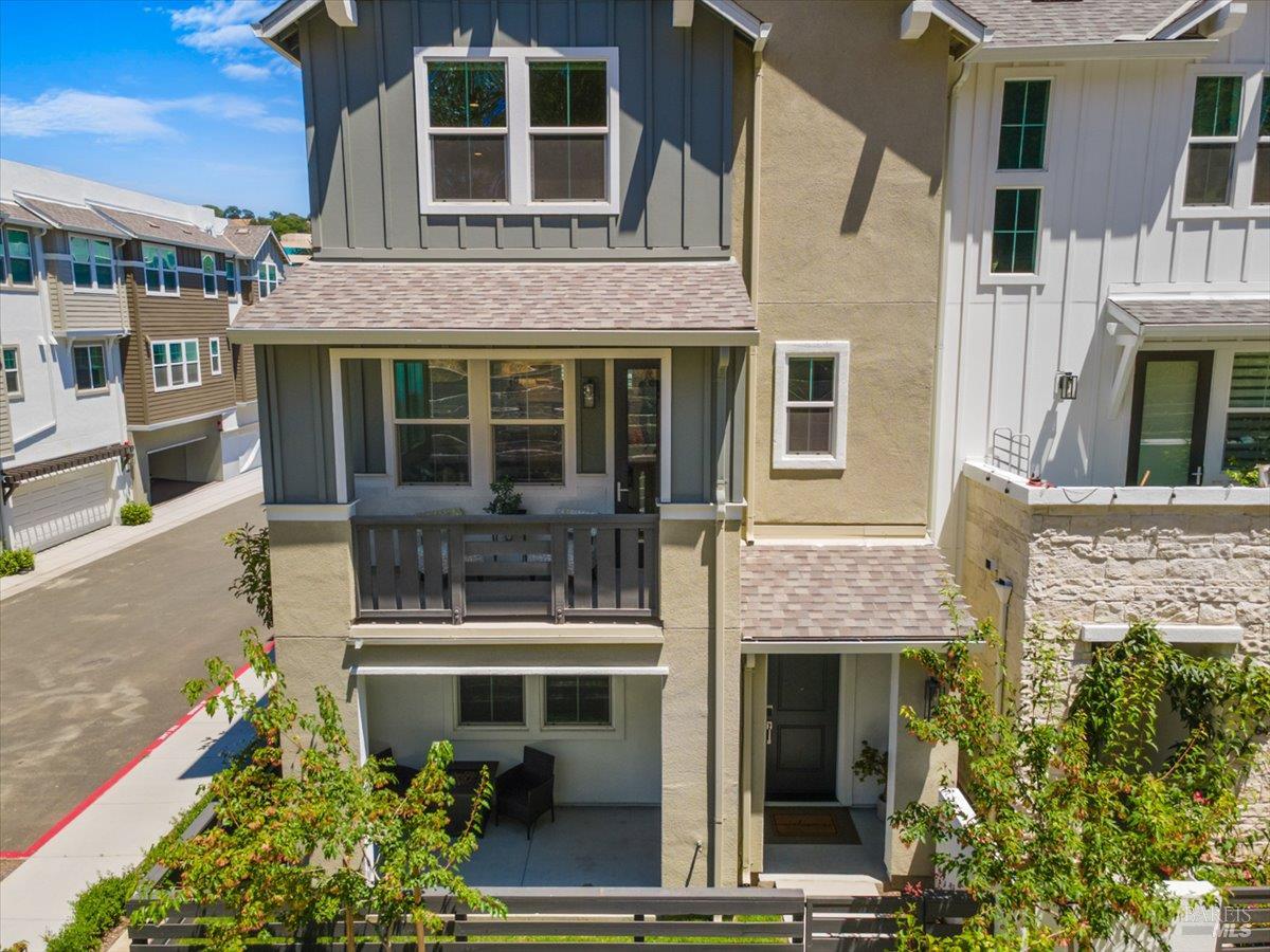 649 Semillon Lane