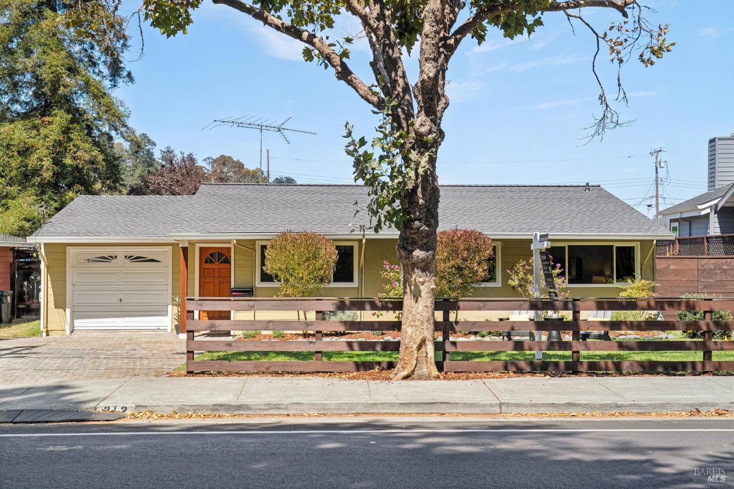 312 Marin Avenue