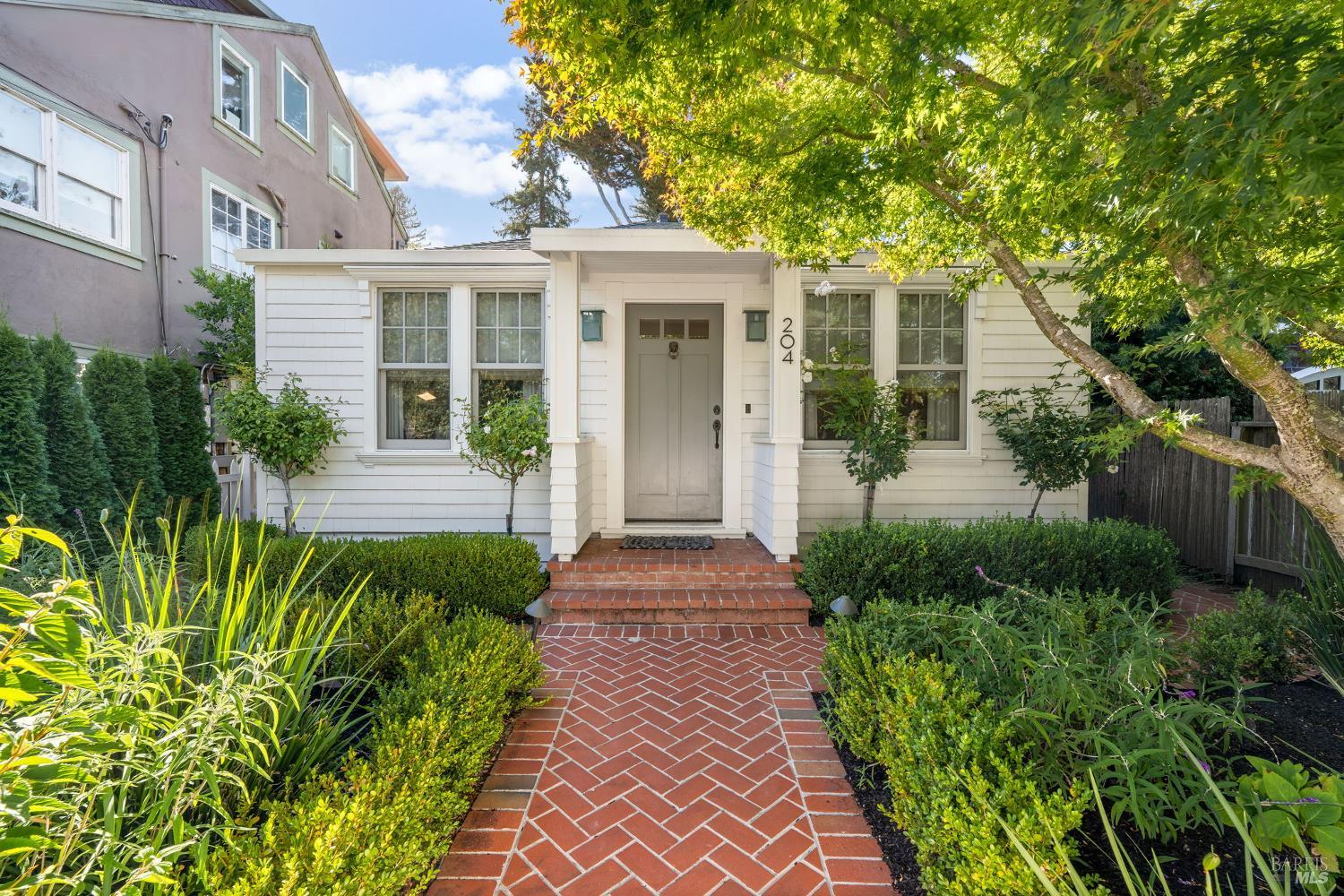 561213054_99ed8a86-043d-4287-b572-d8099531b082.jpg