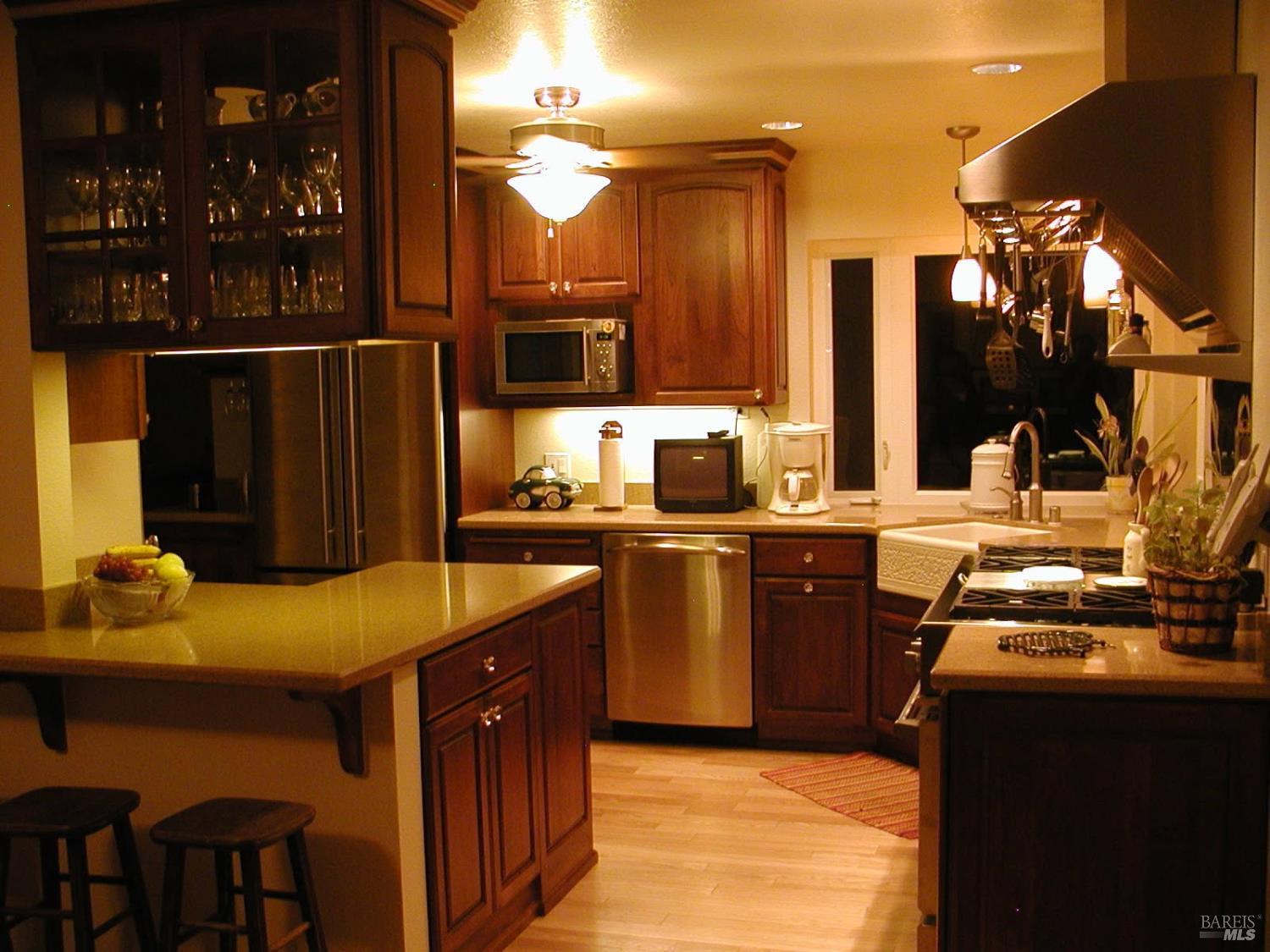 6 Blackwood Court photo 2
