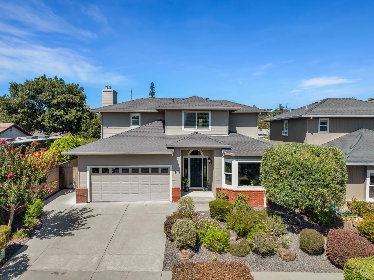 8 Capitola Court