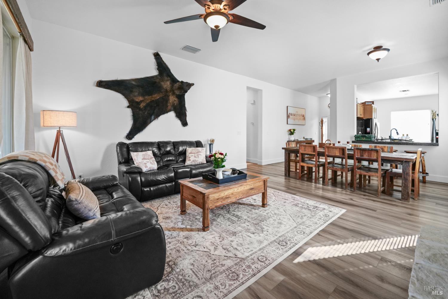 561219796_5501f804-9a67-446a-98ac-f7fbf82d5ffc.jpg