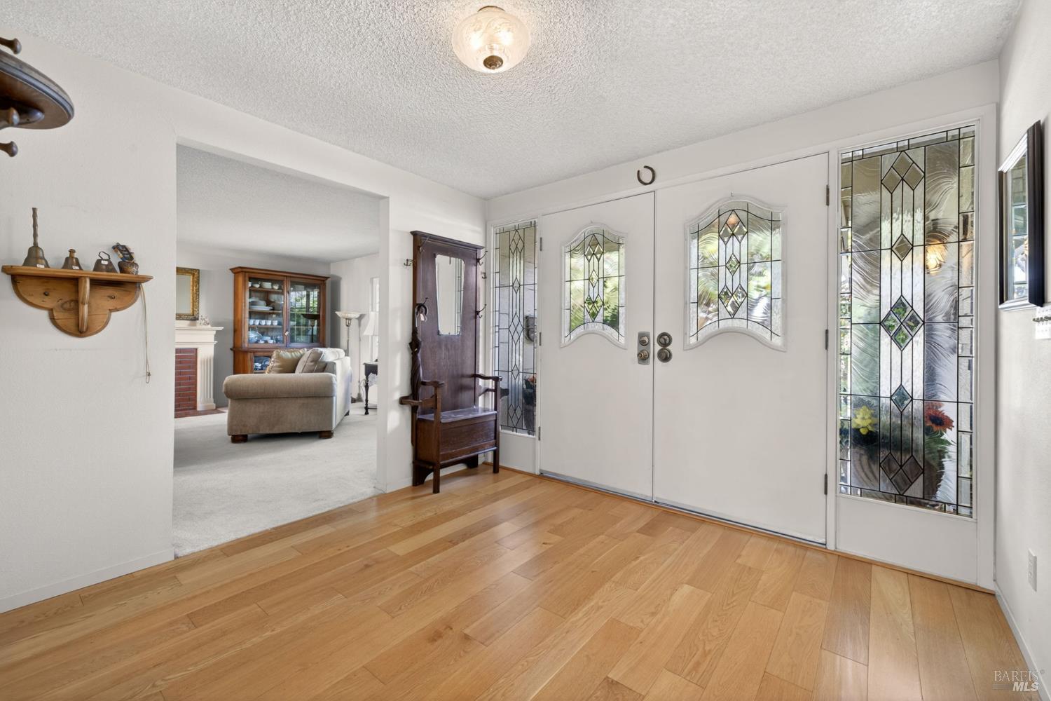 7569 Oak Leaf Drive photo 3