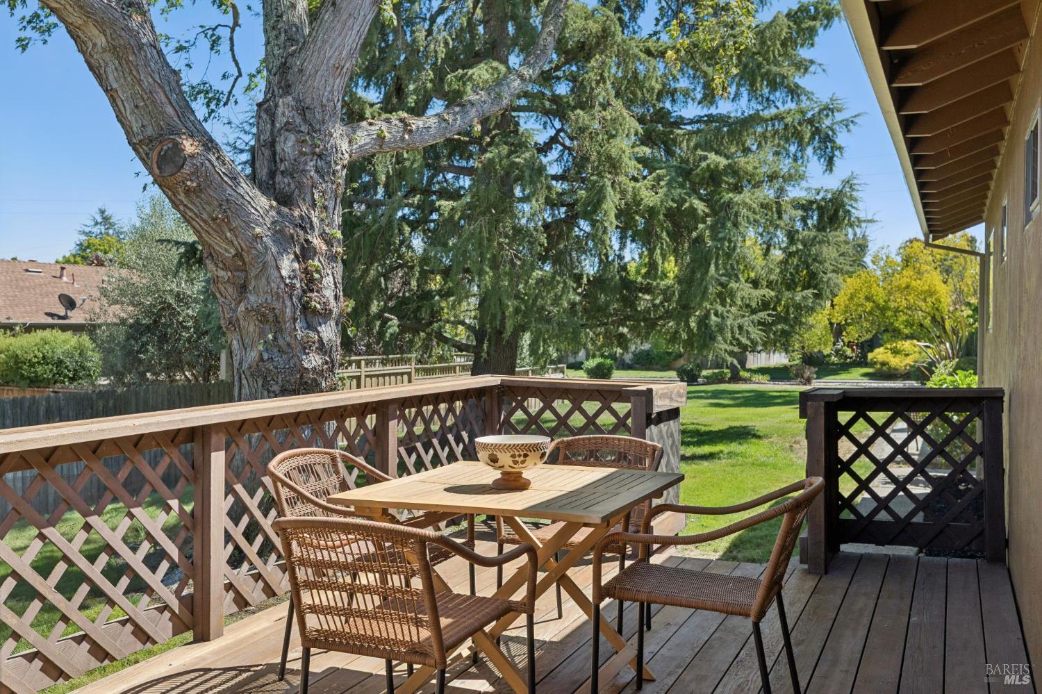 173 Temelec Circle photo 2
