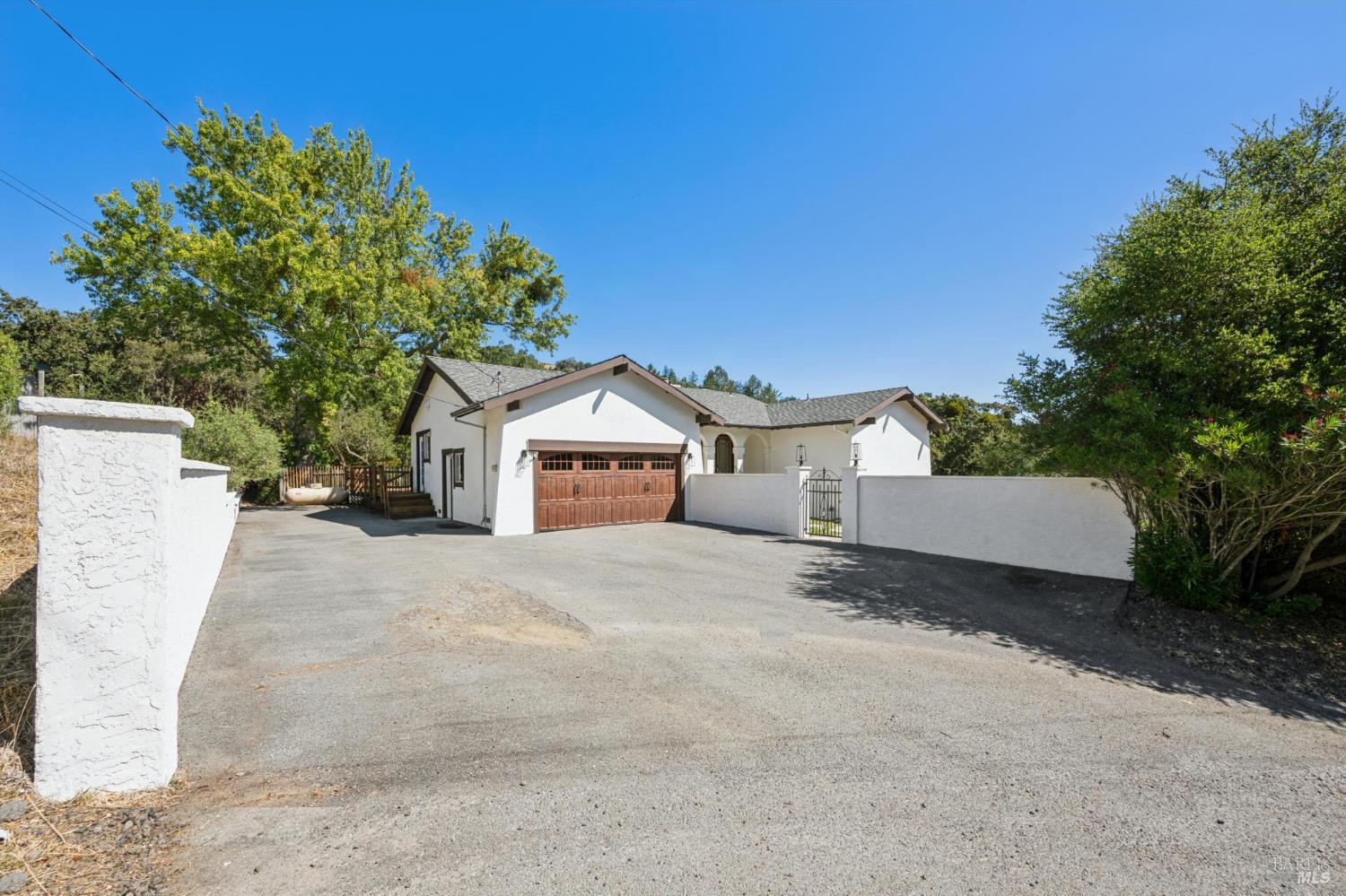 18943 Spring Drive photo 2