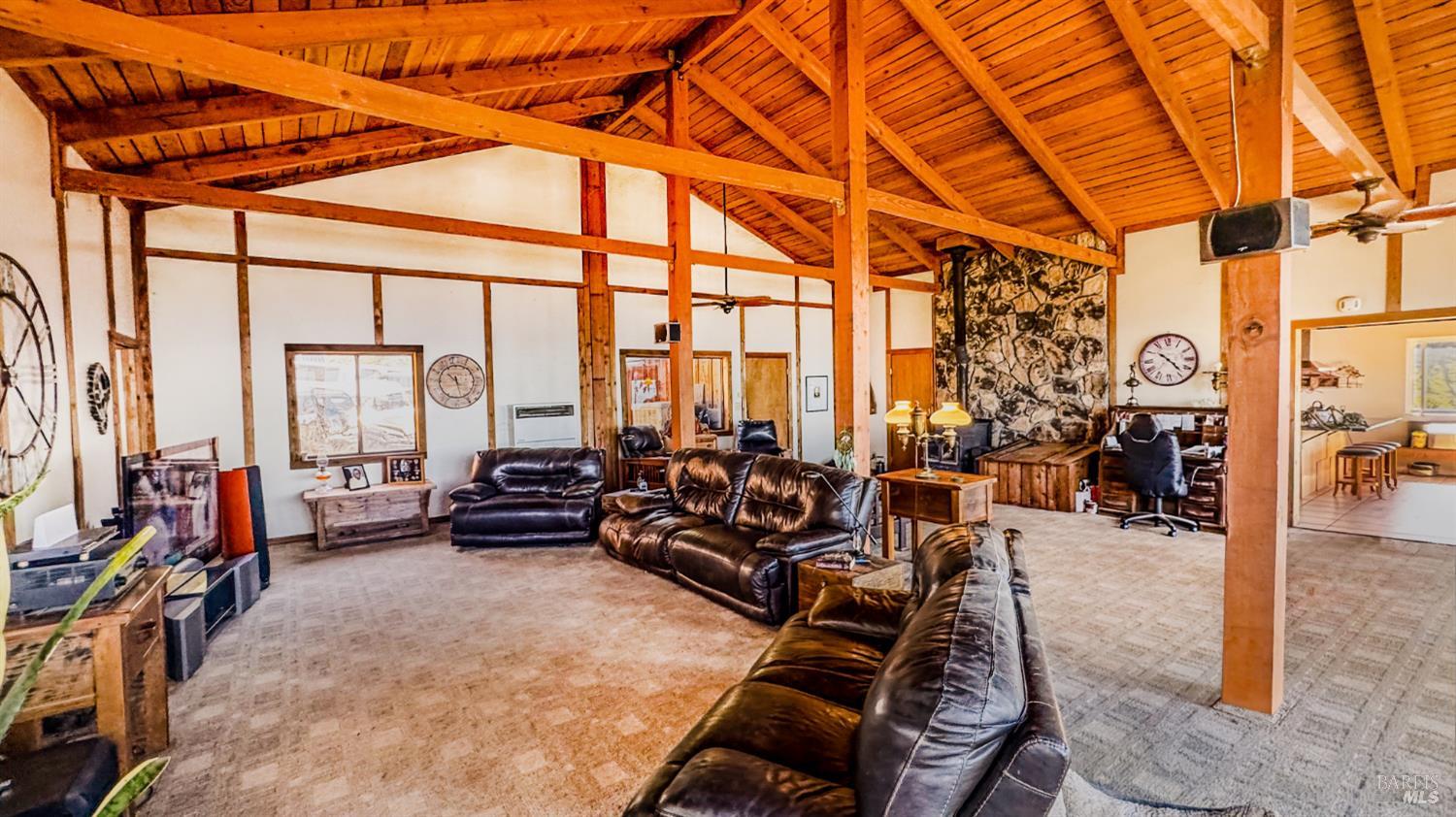 34100 Mendocino Pass Road