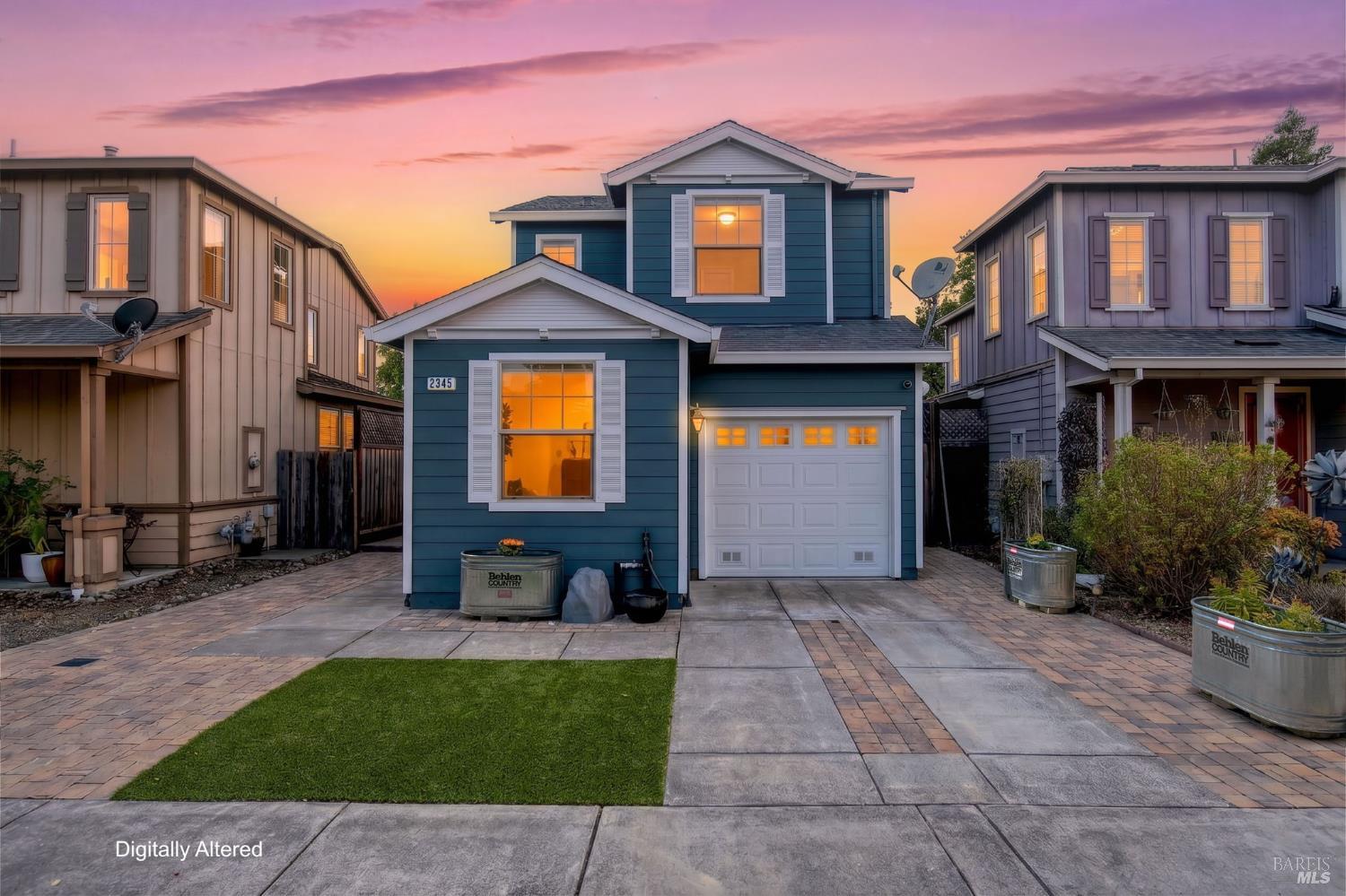 2345 Sophia Drive photo 2