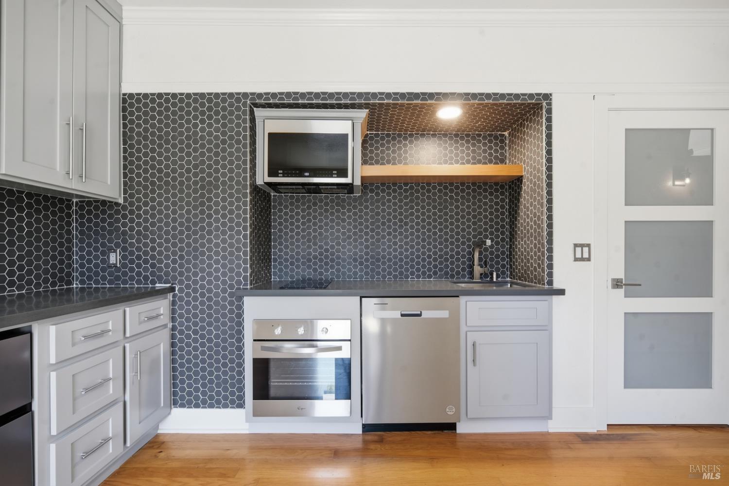 1715 Sonoma Boulevard 212