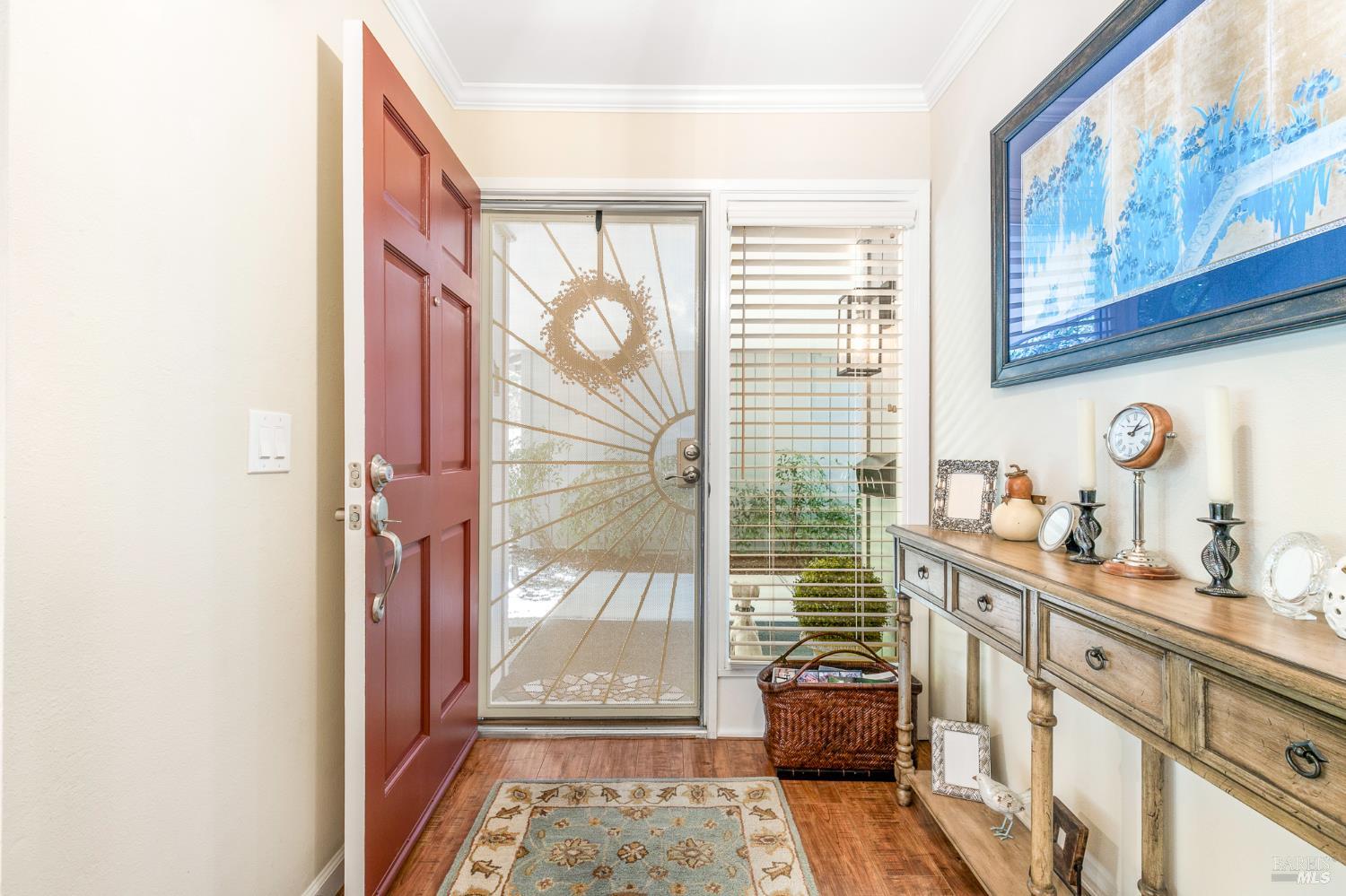 421 Meadowgreen Drive photo 3