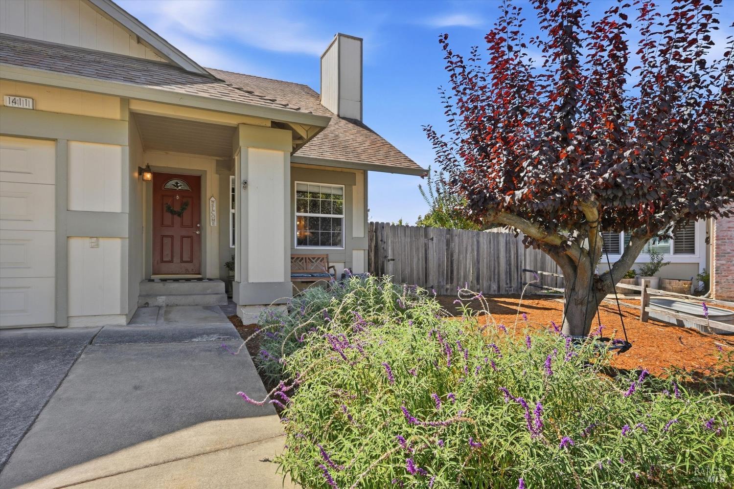 1411 Garrett Court photo 3