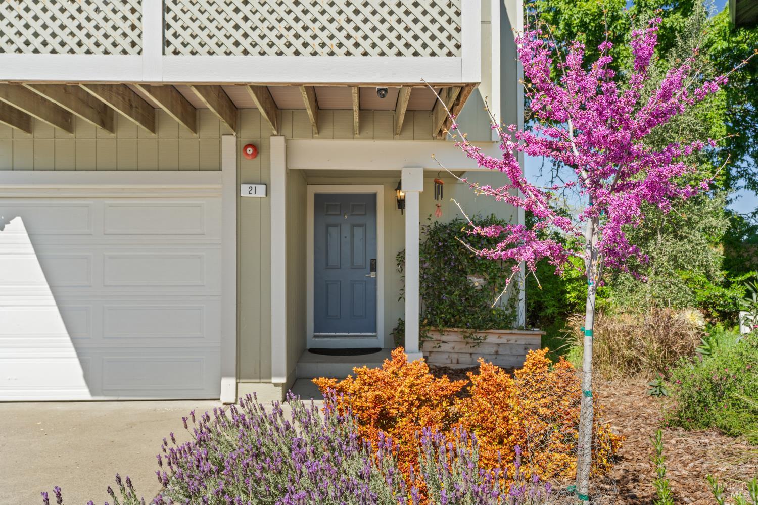 21 Briarwood Court photo 3