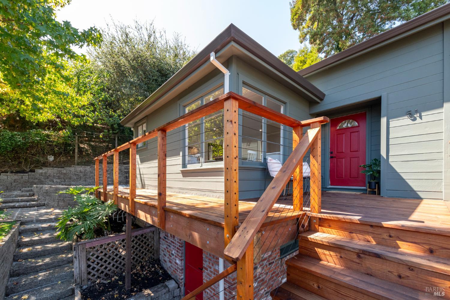 51 Martens Boulevard photo 2