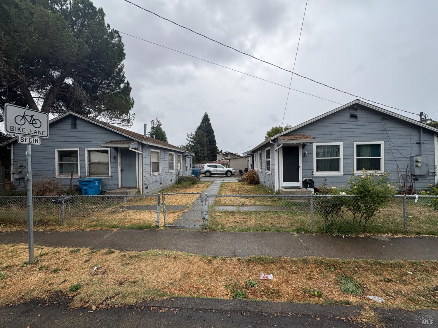 909 Hendley Street photo 2