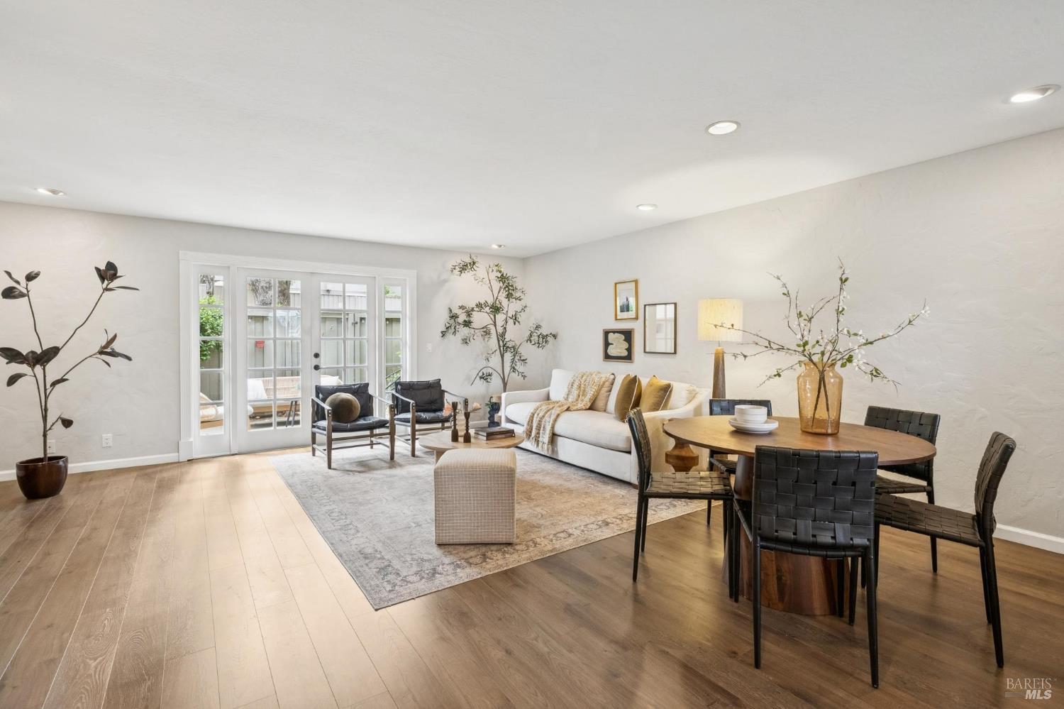 1263 Valley Oak Court #D photo 3