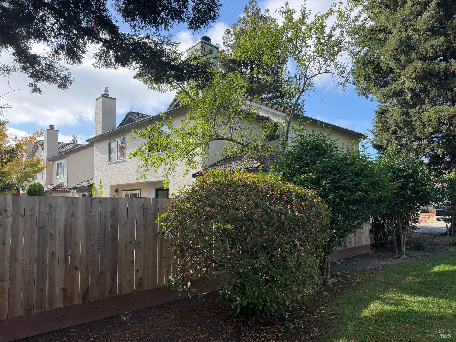 88 Francis Circle photo 3