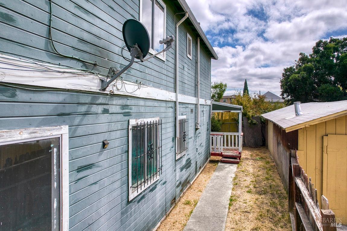 1246 79th Ave, Oakland — 27