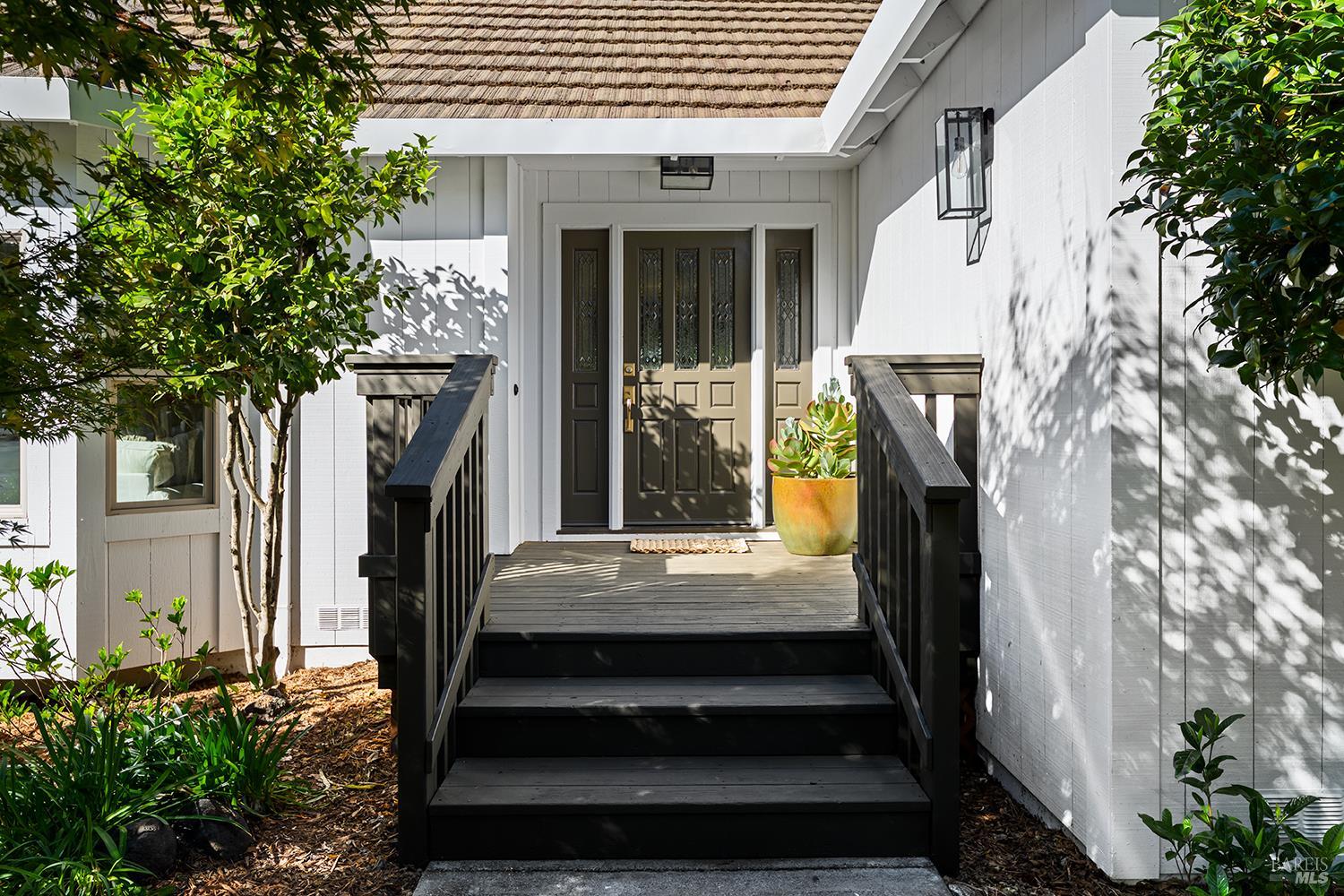 231 Zinfandel Road