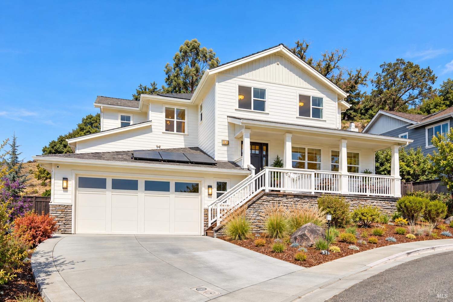 11 Zandra Place