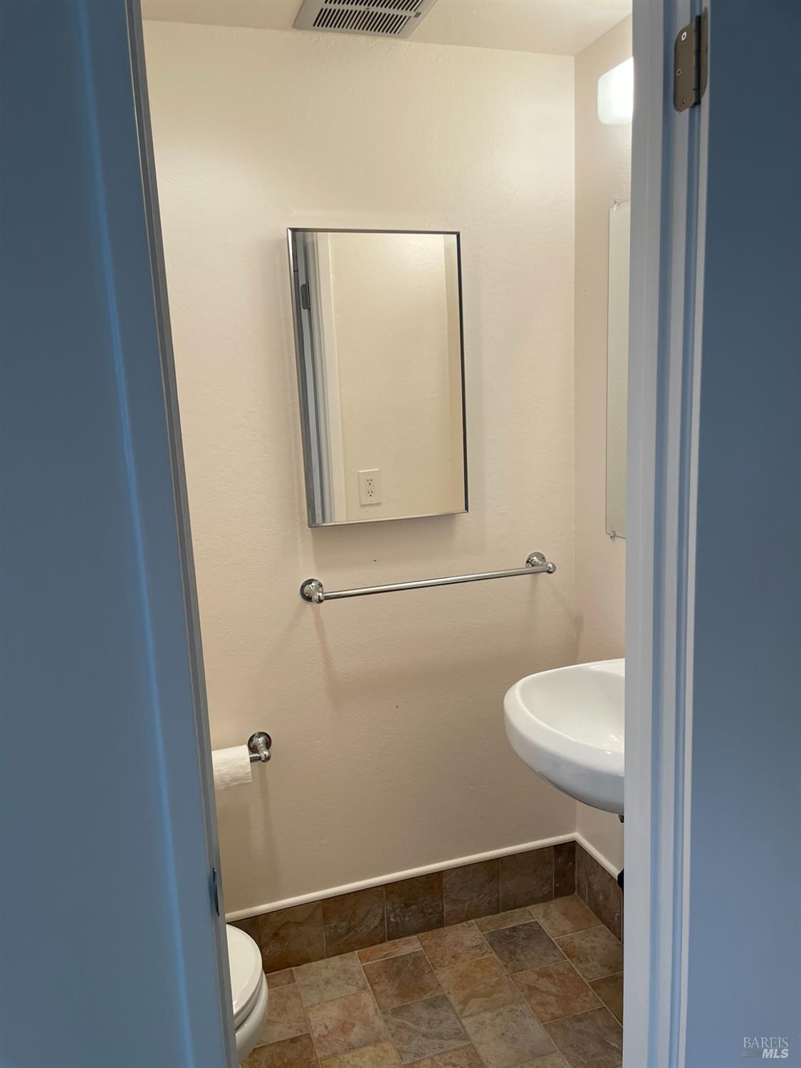 561238359_c4bd3dd0-6219-482a-ae35-1bf875fbae57.jpg