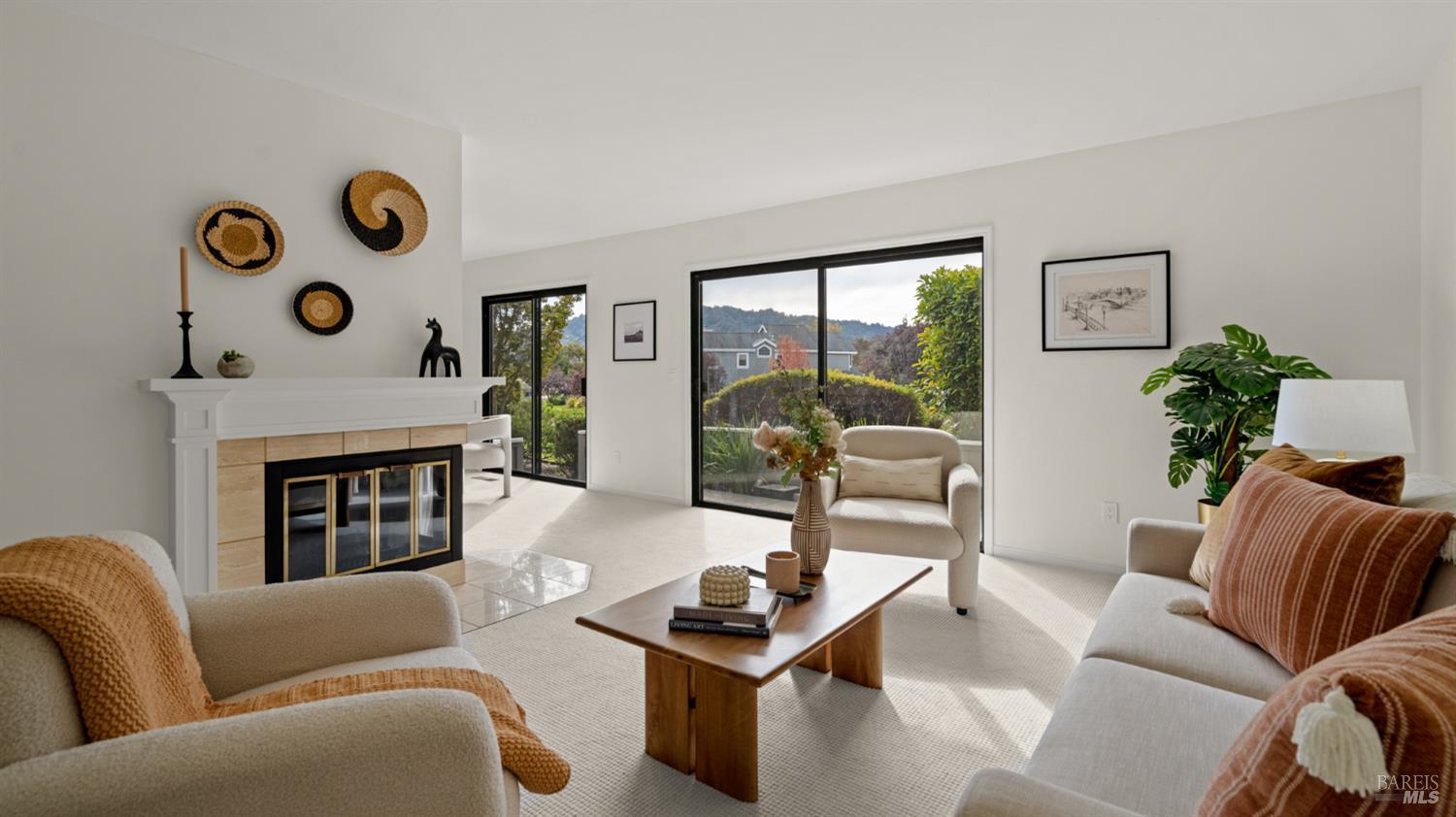 12 Drakes View Circle