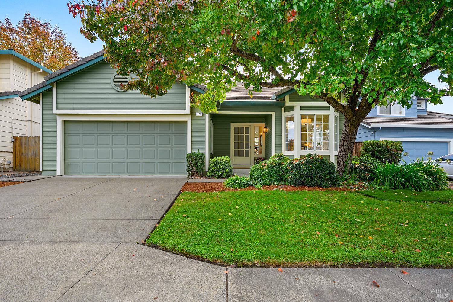 172 Flametree Circle