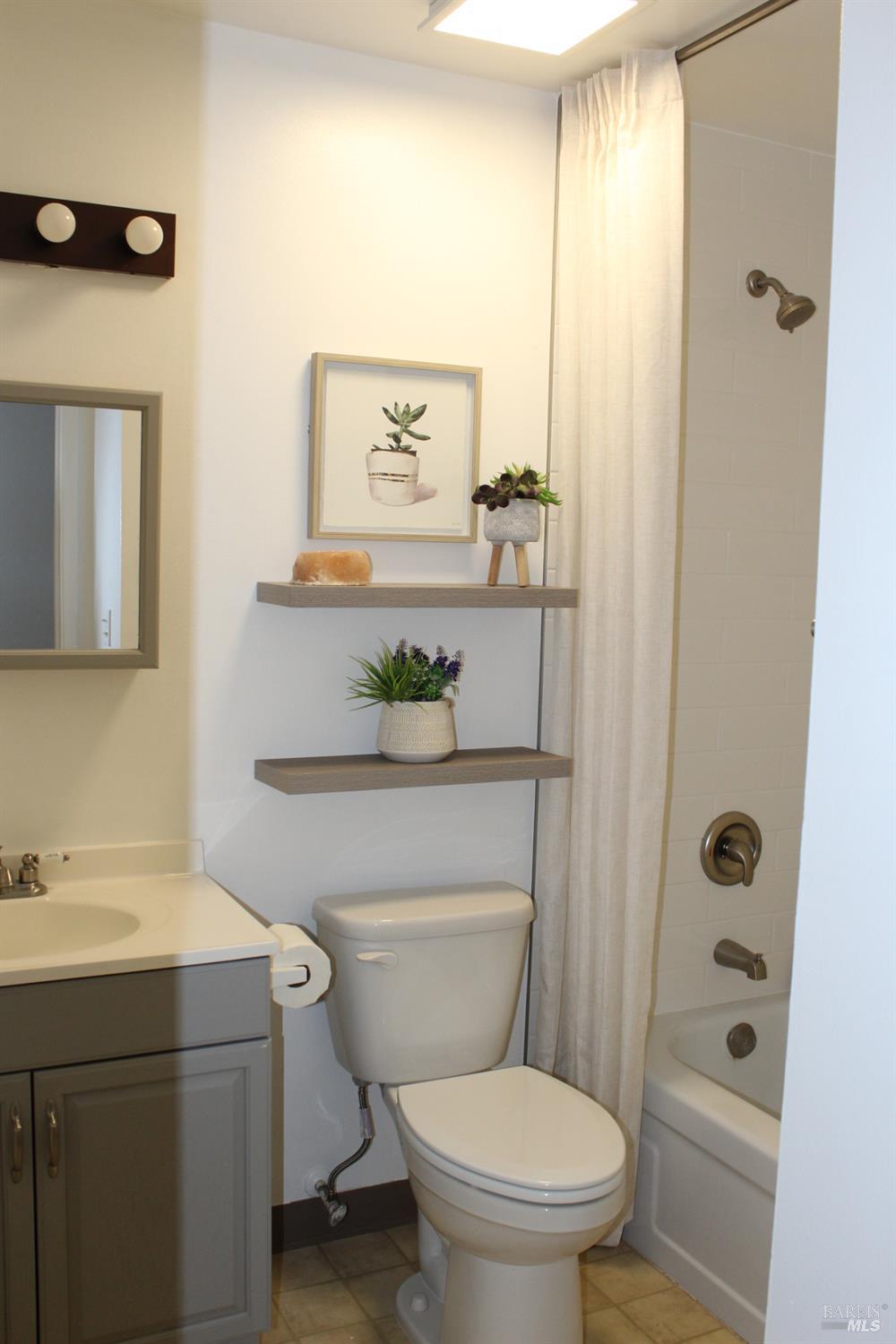 Photo 44