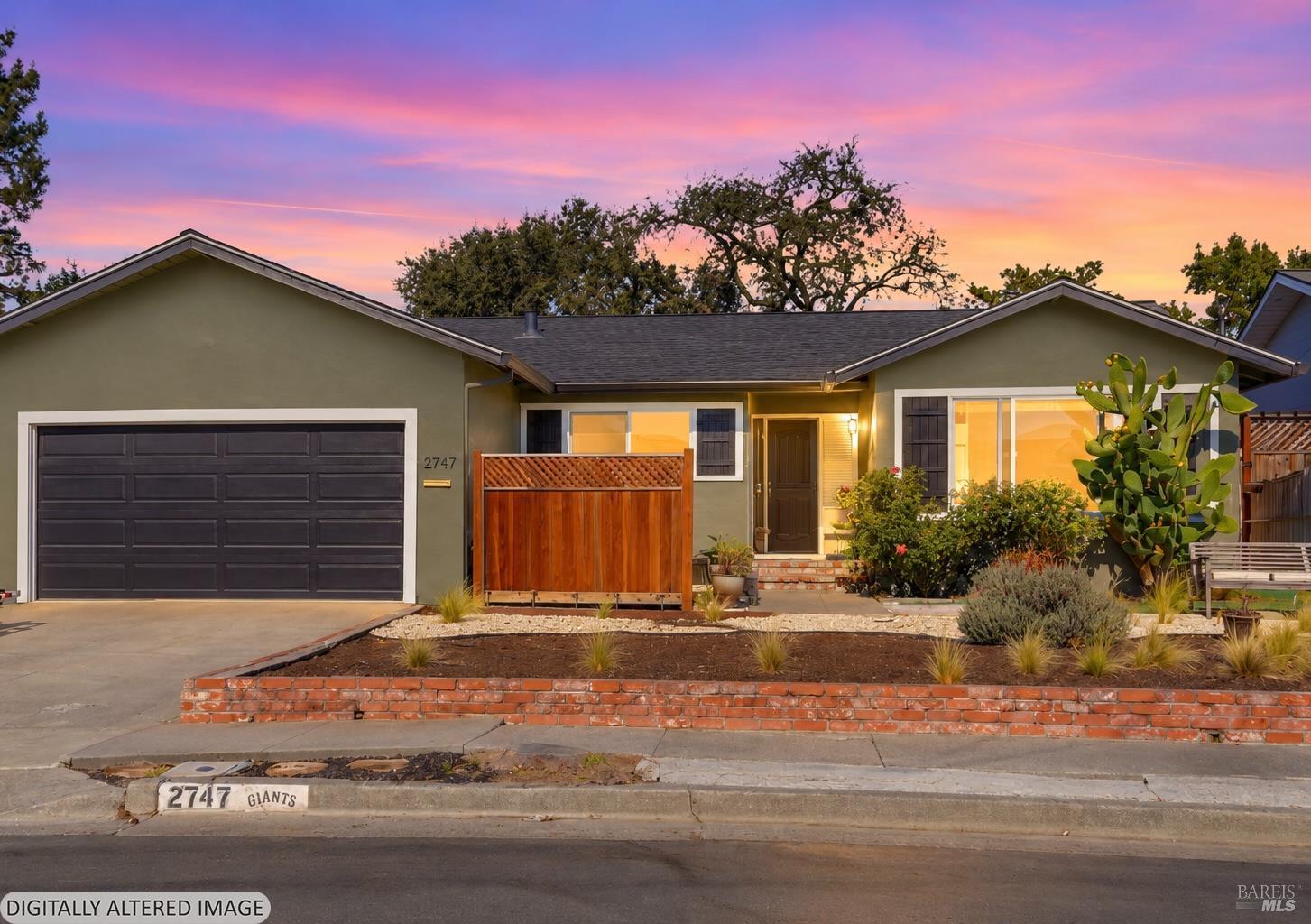 2747 Navajo Street